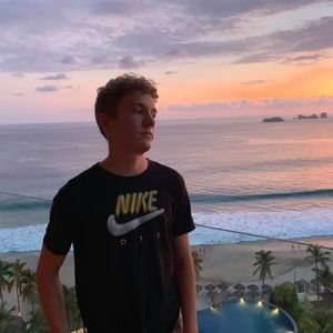 Meet your Posher, Colton